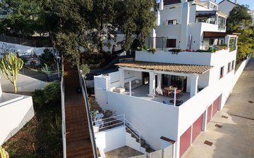 Property slide 40