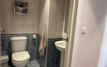 Property slide 20