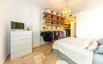 Property slide 25