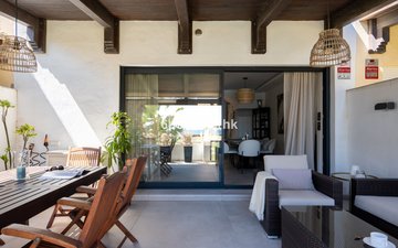 Property slide 22