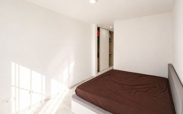 Property slide 22