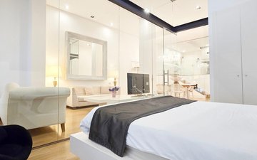 Property slide 17