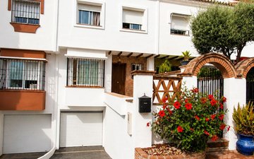 Property slide 44