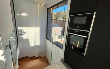 Property slide 32
