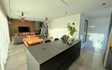 Property slide 9