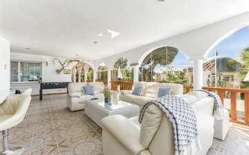 Property slide 35