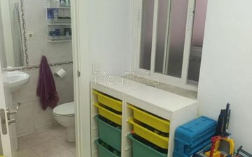 Property slide 28