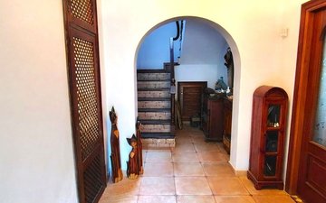 Property slide 16