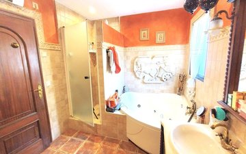 Property slide 23