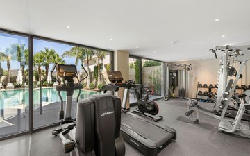 Property slide 25