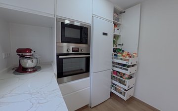 Property slide 20
