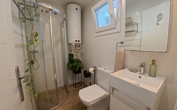 Property slide 21