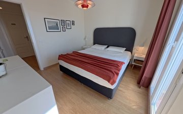 Property slide 25