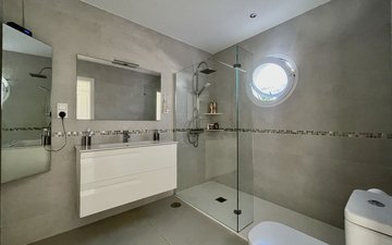 Property slide 30