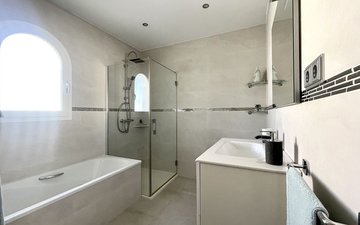 Property slide 41