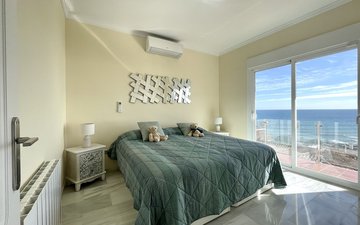 Property slide 44