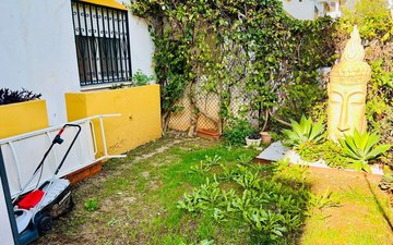 Property slide 24
