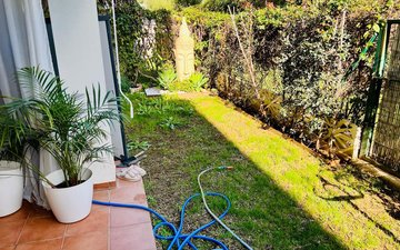 Property slide 25
