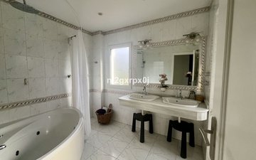 Property slide 23