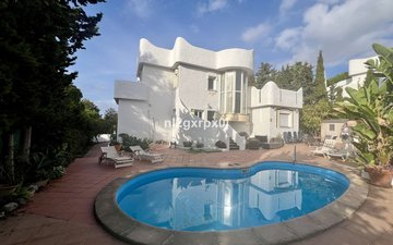 Property slide 31