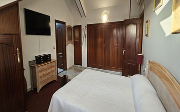 Property slide 22