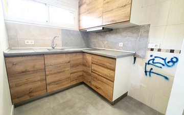 Property slide 5