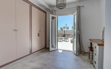 Property slide 16