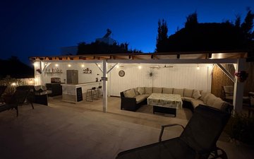Property slide 32