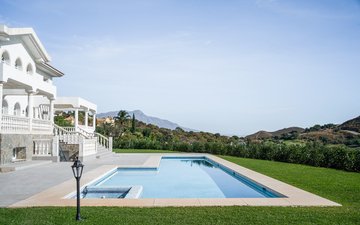 Property slide 14
