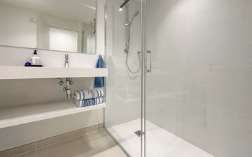 Property slide 21
