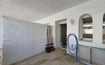 Property slide 38
