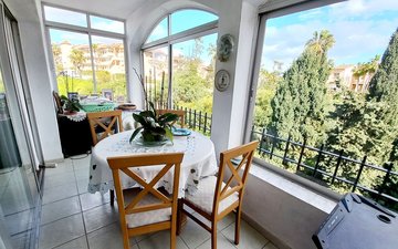 Property slide 15