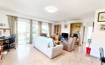 Property slide 8