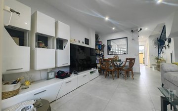 Property slide 5