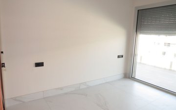 Property slide 21