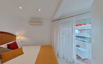 Property slide 17