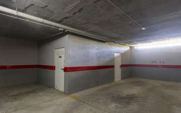 Property slide 32