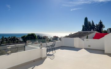 Property slide 40