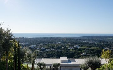 Property slide 10