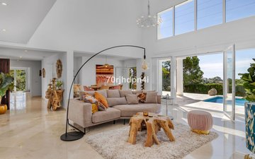 Property slide 44