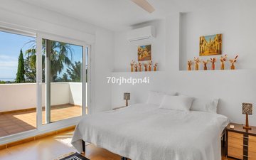 Property slide 61