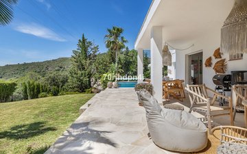 Property slide 93