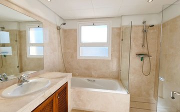Property slide 22