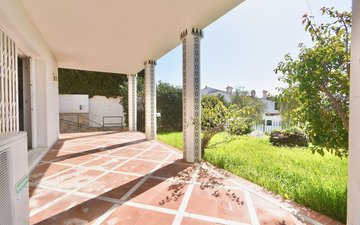 Property slide 10