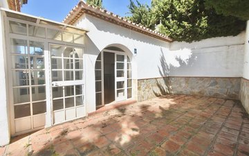Property slide 14