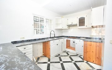 Property slide 25
