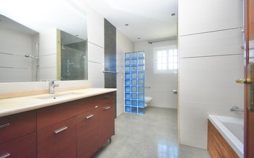 Property slide 28