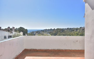 Property slide 34