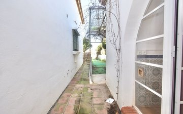 Property slide 51