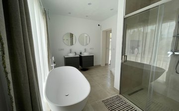 Property slide 10
